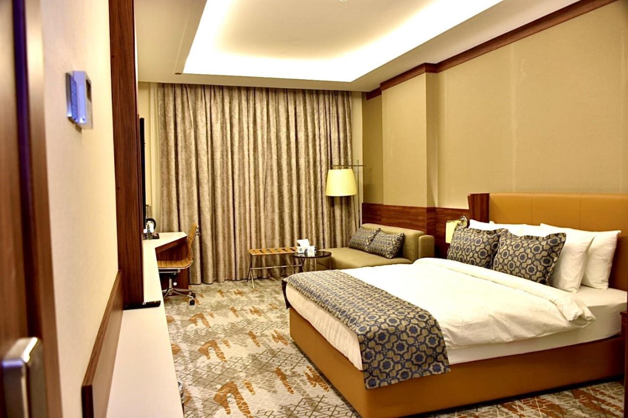 Royal Vista Hotel ‘Ibrī Zewnętrze zdjęcie
