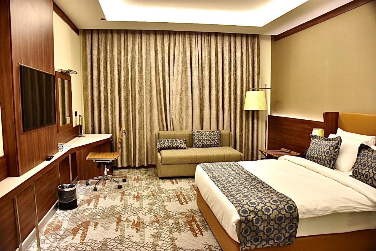 Royal Vista Hotel ‘Ibrī Zewnętrze zdjęcie