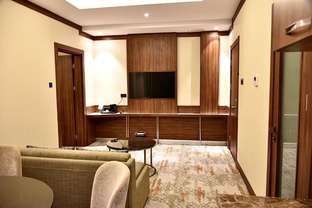 Royal Vista Hotel ‘Ibrī Zewnętrze zdjęcie