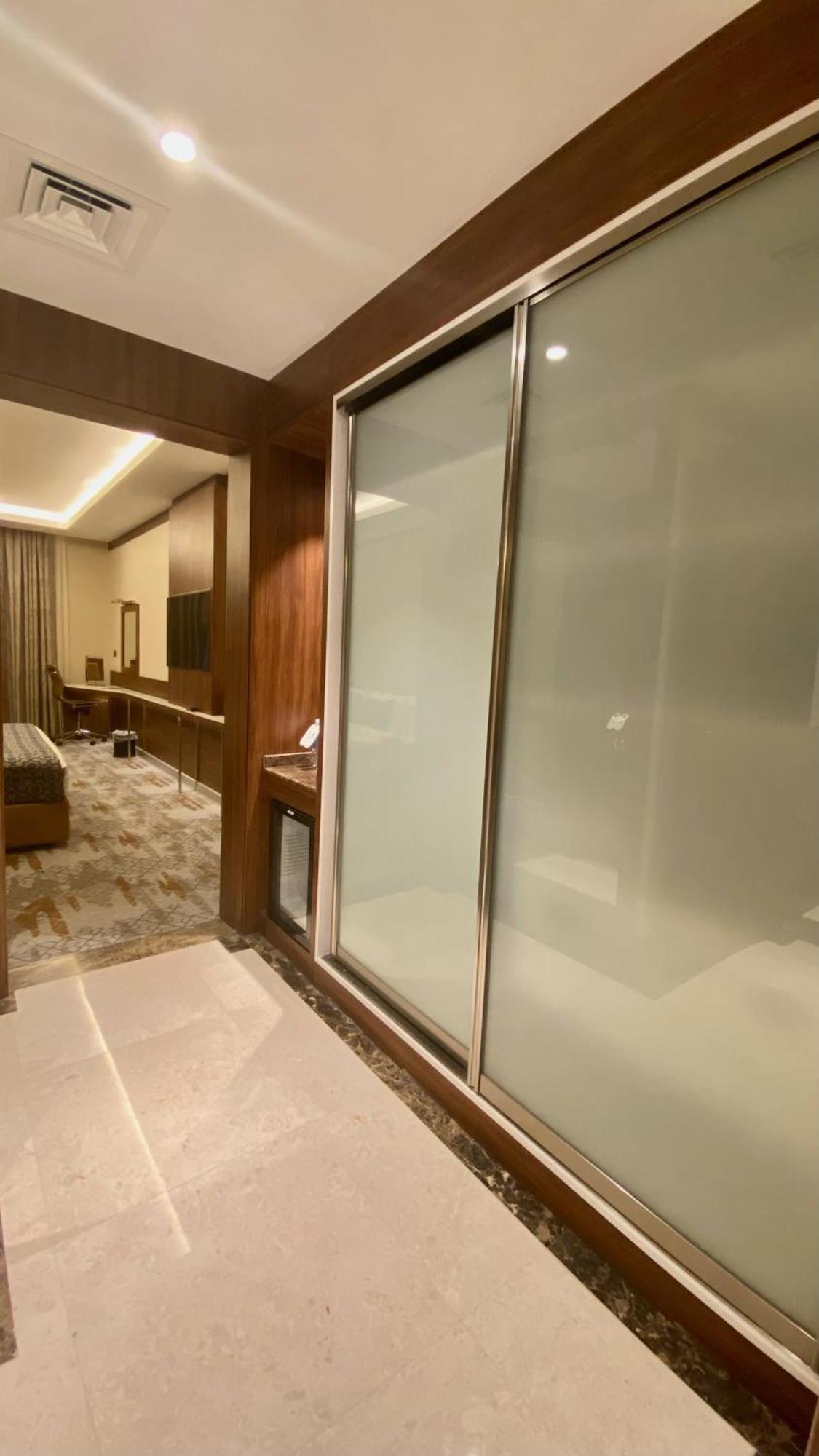Royal Vista Hotel ‘Ibrī Zewnętrze zdjęcie