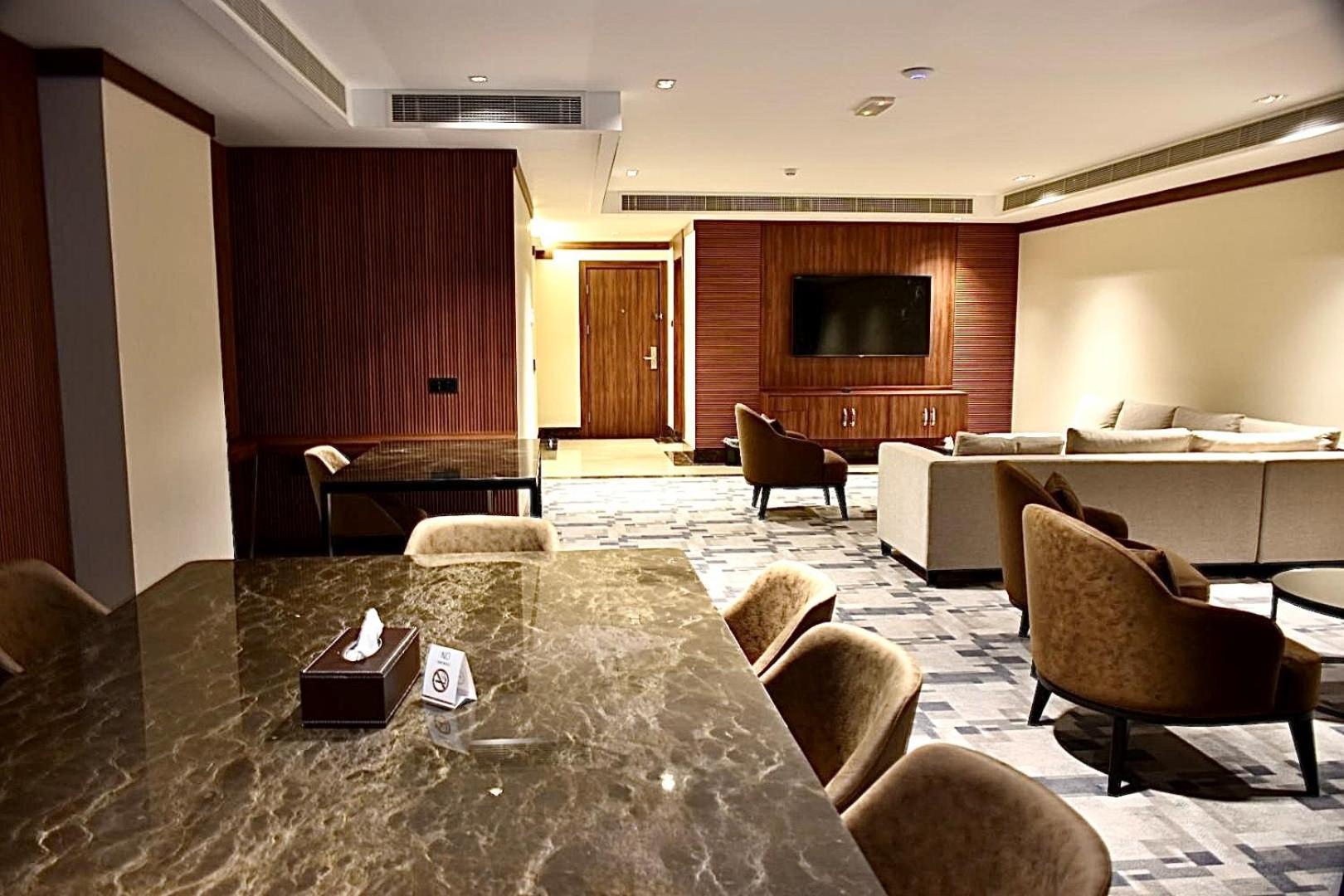 Royal Vista Hotel ‘Ibrī Zewnętrze zdjęcie