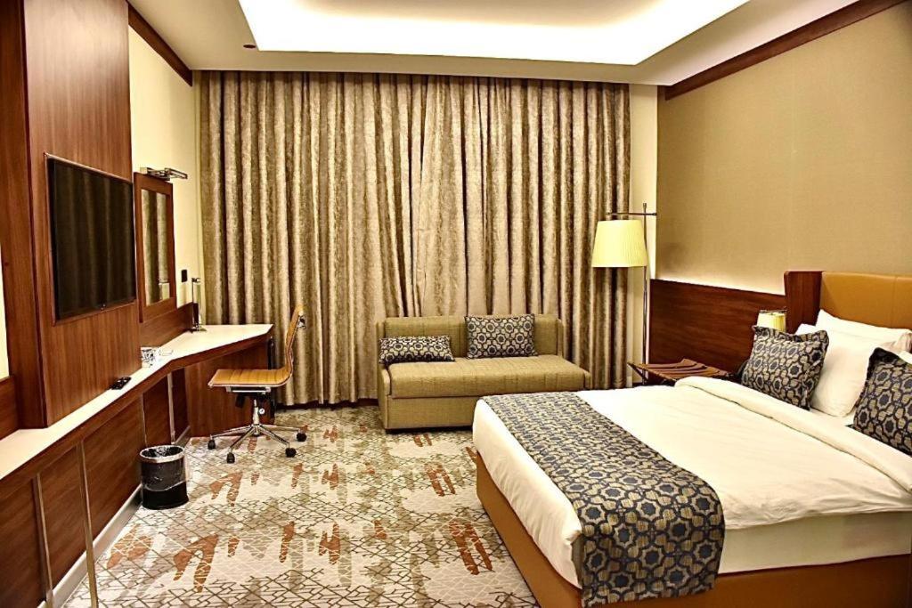 Royal Vista Hotel ‘Ibrī Zewnętrze zdjęcie