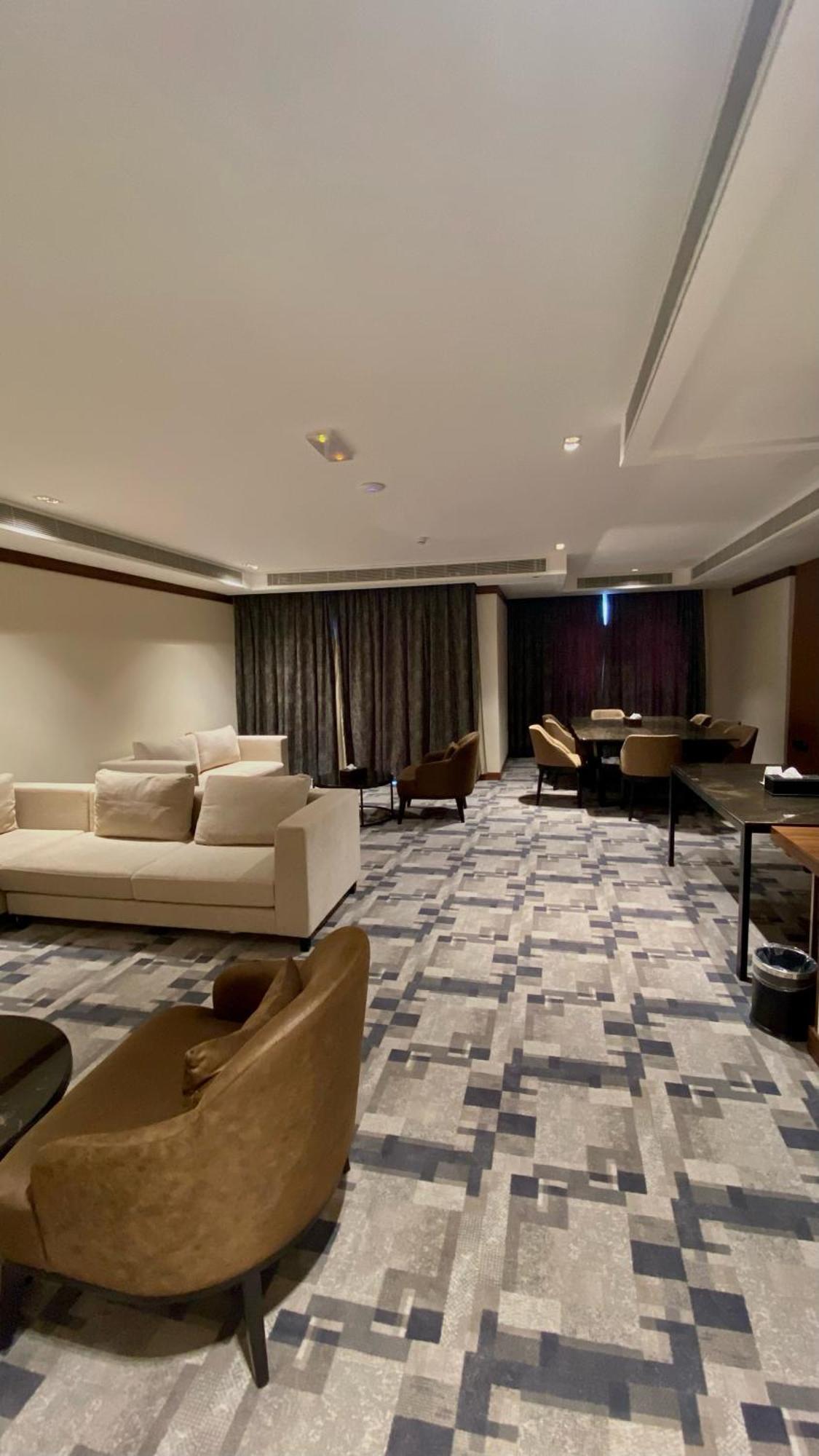 Royal Vista Hotel ‘Ibrī Zewnętrze zdjęcie